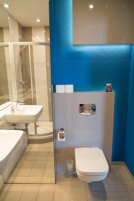 Modern Apartment In City Center Краков Экстерьер фото
