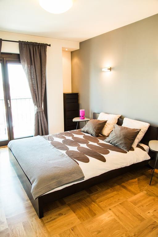 Modern Apartment In City Center Краков Экстерьер фото