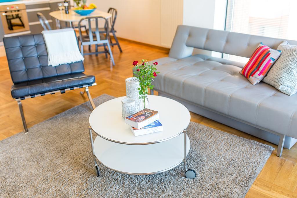 Modern Apartment In City Center Краков Экстерьер фото