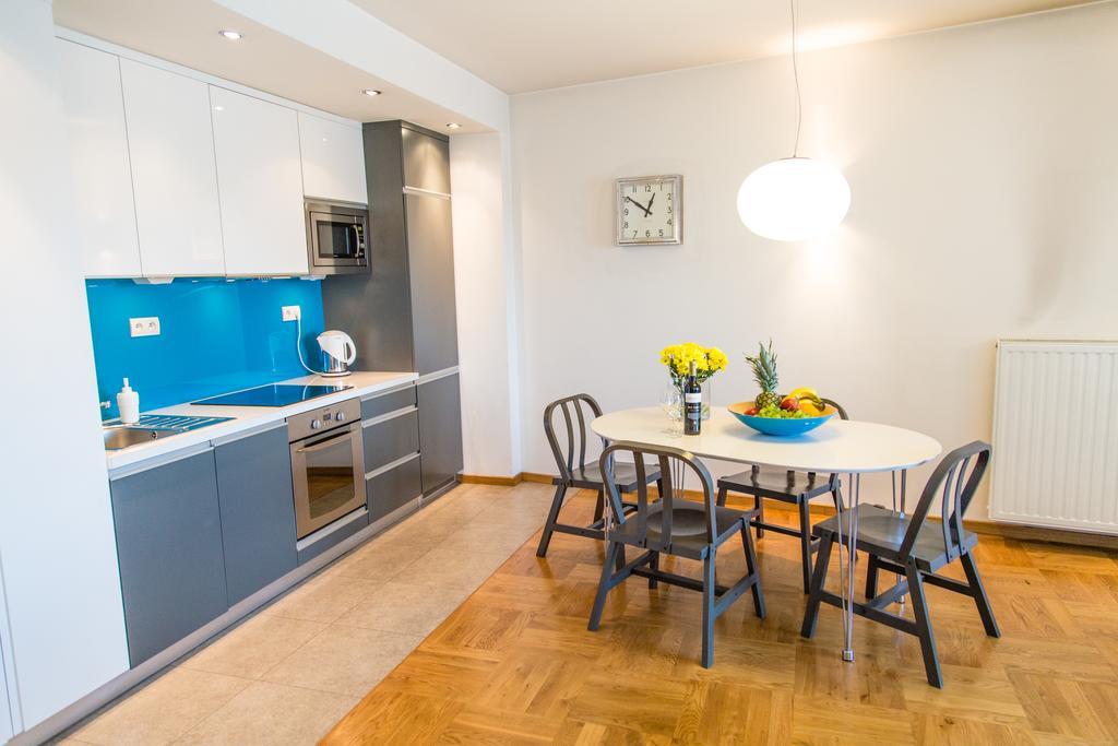 Modern Apartment In City Center Краков Экстерьер фото